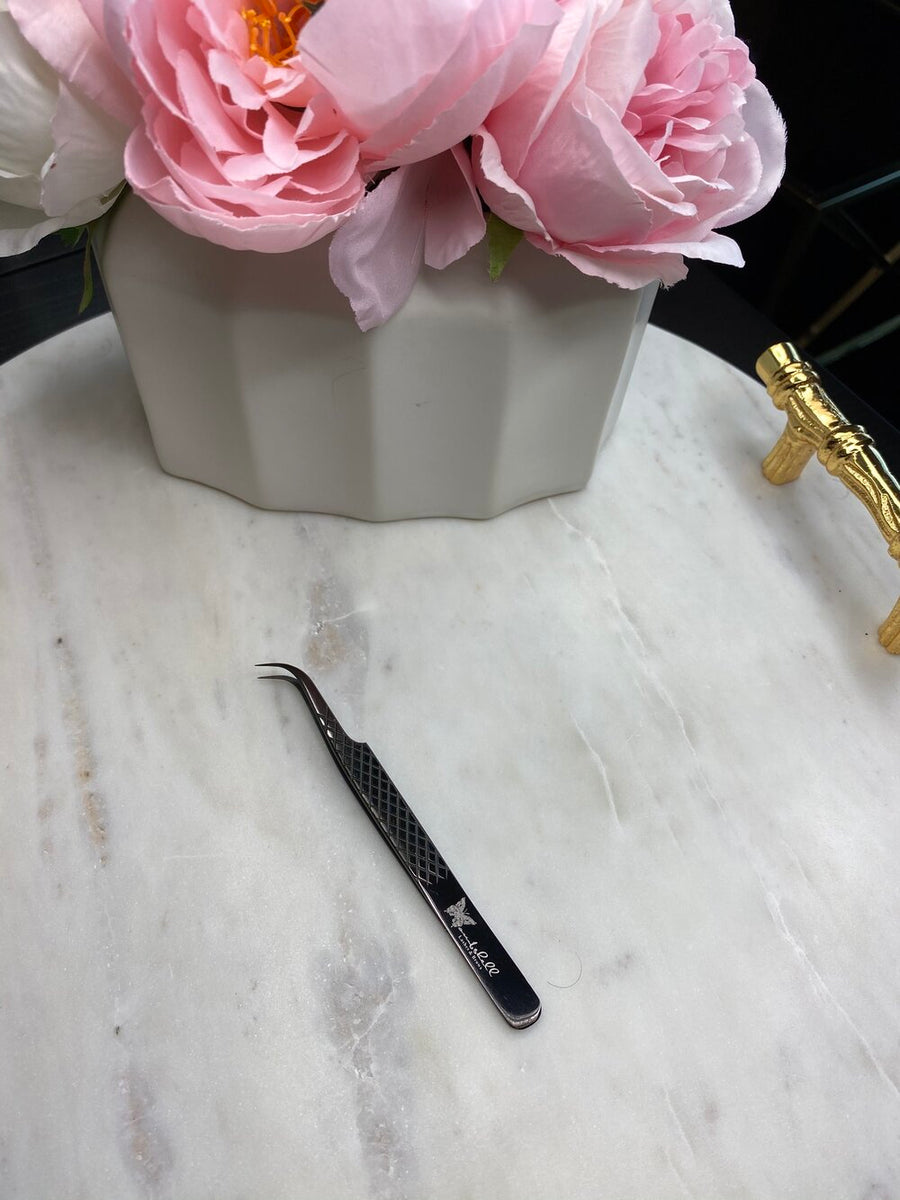 Lily Curve Tweezer