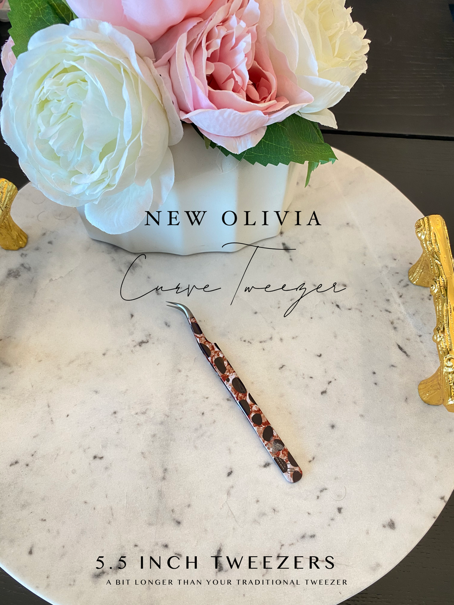 Olivia Curve Tweezer